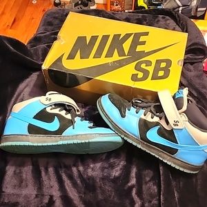 Nike Dunk Mid Pro SB sz 11 Gold Box OG black aqua